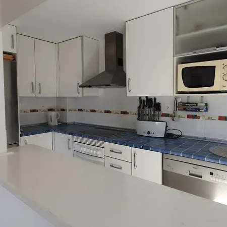 Zeniamar Top Floor Apartment